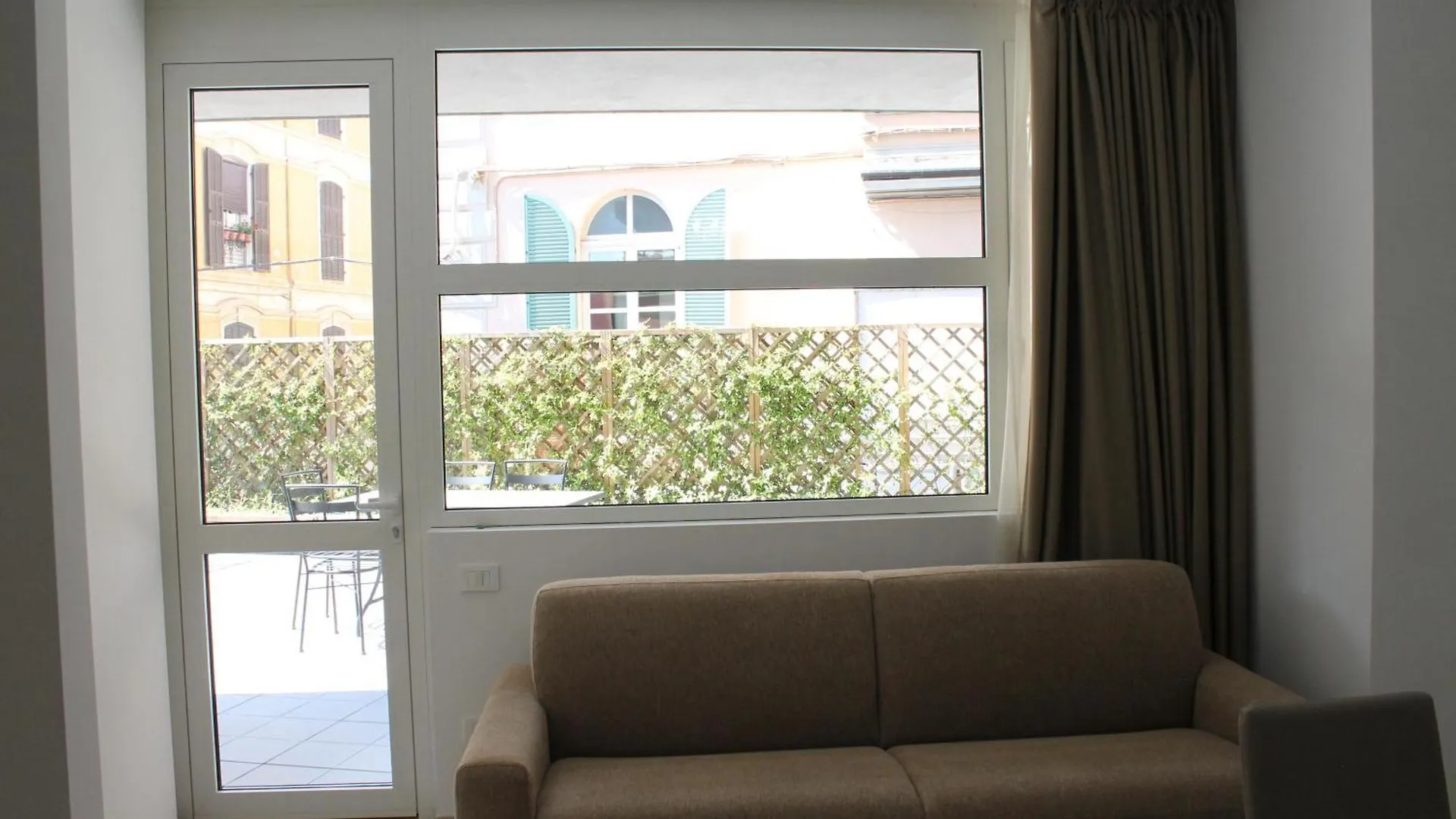 Da Mariella Case Vacanze - Gelsomino Sanremo Apartment